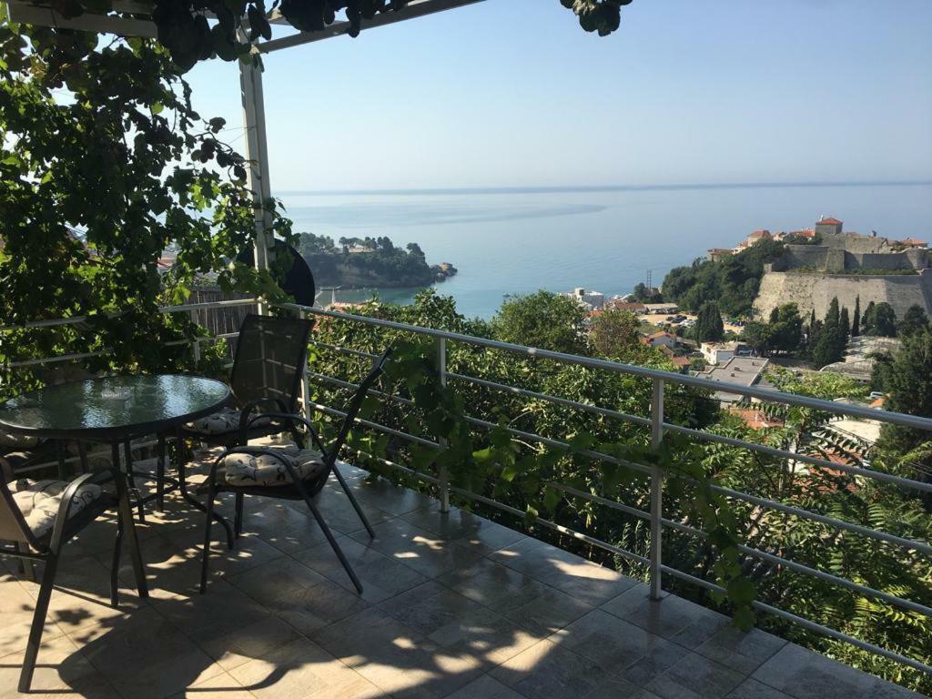 Apartment Luna Ulcinj Buitenkant foto