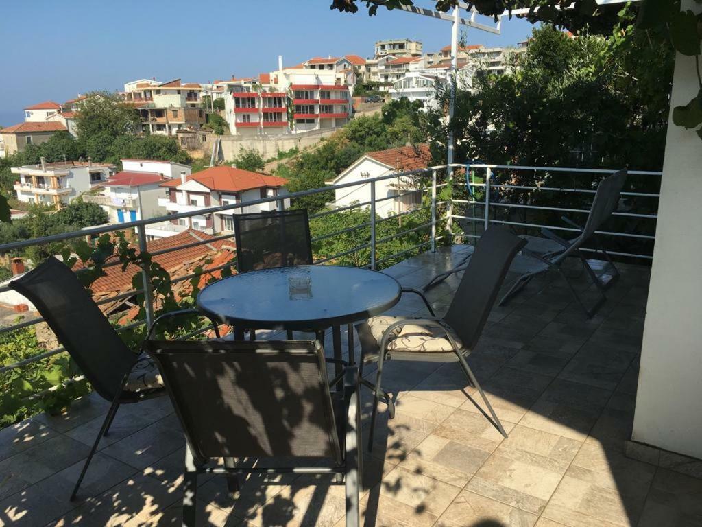 Apartment Luna Ulcinj Buitenkant foto